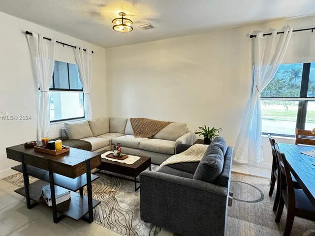 4194 SW 175th Ter, Miramar FL 33029