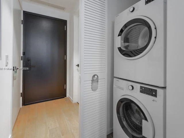 398 NE 5th St # 3116, Miami FL 33132