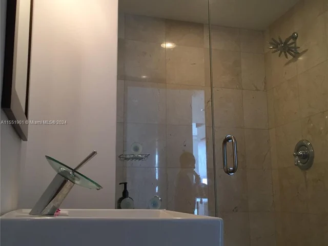 6365 Collins Ave # 3304, Miami Beach FL 33141