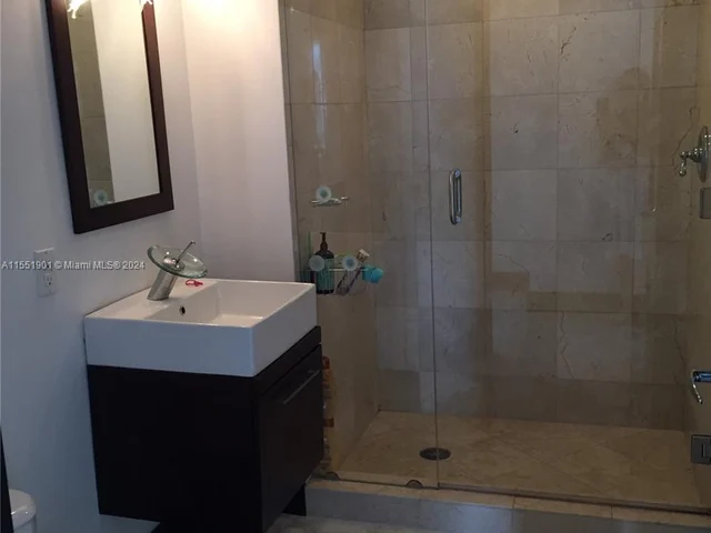 6365 Collins Ave # 3304, Miami Beach FL 33141