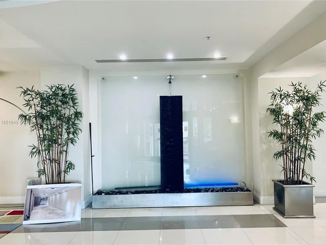 3001 S Ocean Dr # 1041, Hollywood FL 33019