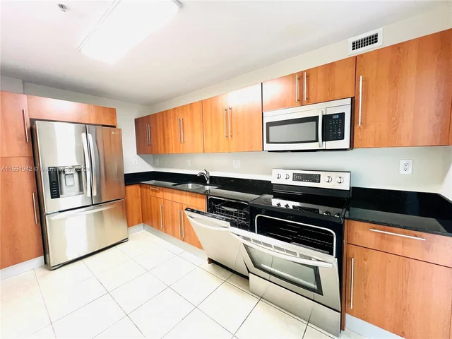 3001 S Ocean Dr # 1041, Hollywood FL 33019