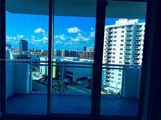 3001 S Ocean Dr # 1041, Hollywood FL 33019