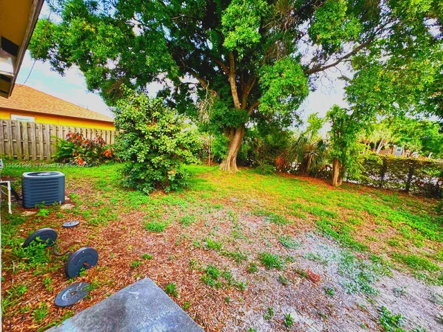 2608 W 28th St # 0, Riviera Beach FL 33404