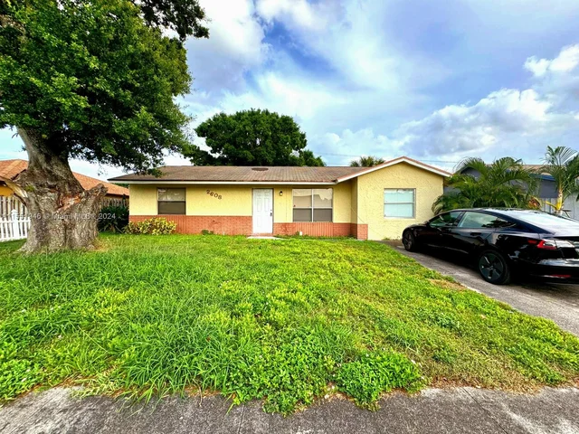 2608 W 28th St # 0, Riviera Beach FL 33404