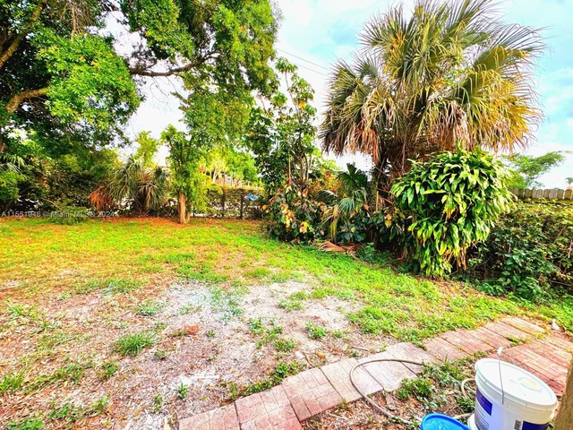 2608 W 28th St # 0, Riviera Beach FL 33404