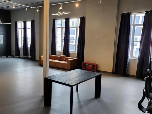 250 NW 23rd St # 412, Miami FL 33127