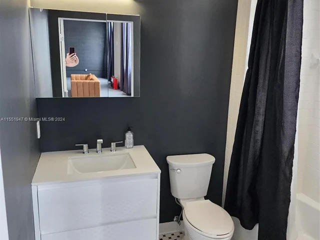 250 NW 23rd St # 412, Miami FL 33127