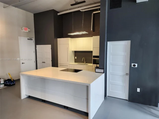 250 NW 23rd St # 412, Miami FL 33127