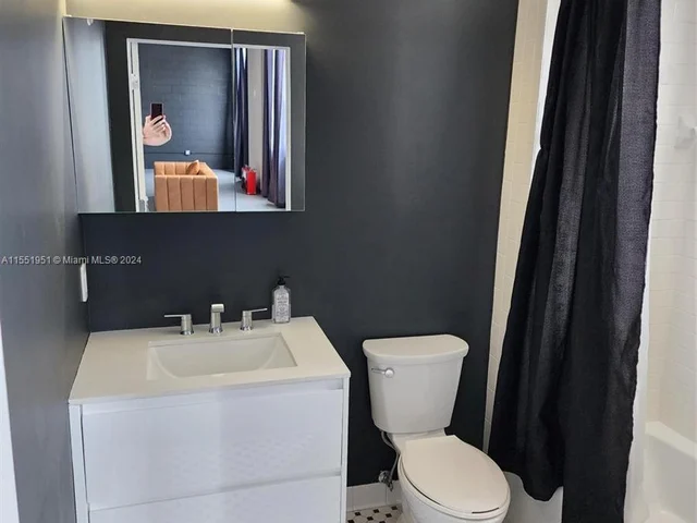 250 NW 23rd St # 412, Miami FL 33127