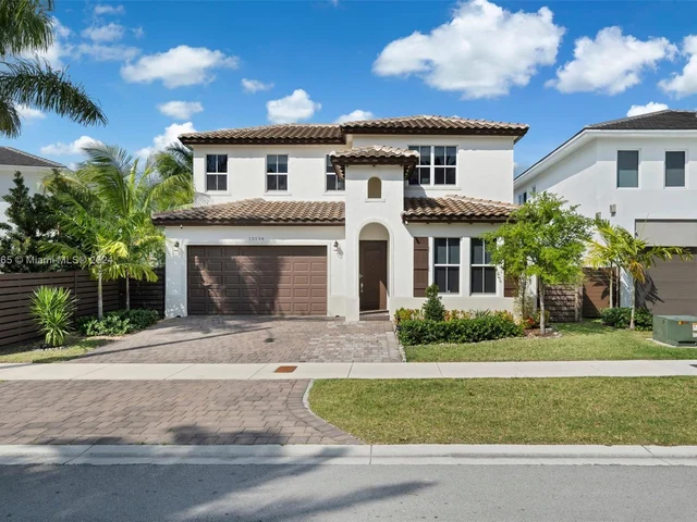 15139 SW 176th St, Miami FL 33187