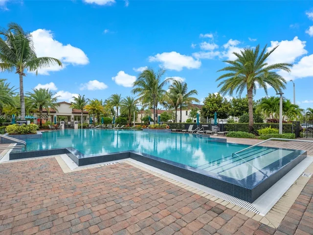 15139 SW 176th St, Miami FL 33187