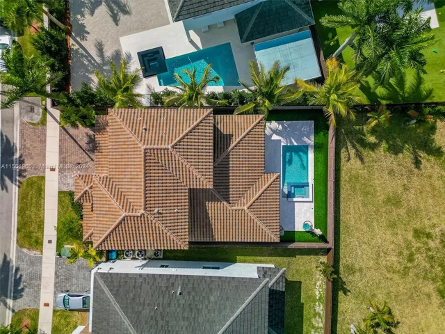 15139 SW 176th St, Miami FL 33187