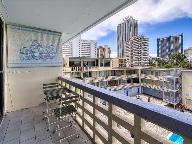 6484 Indian Creek Dr # 317, Miami Beach FL 33141