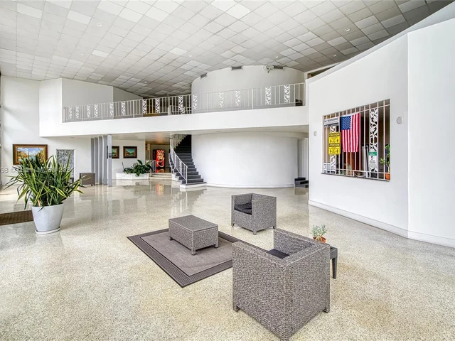 6484 Indian Creek Dr # 317, Miami Beach FL 33141