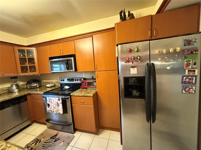 16251 Golf Club Rd # 302, Weston FL 33326