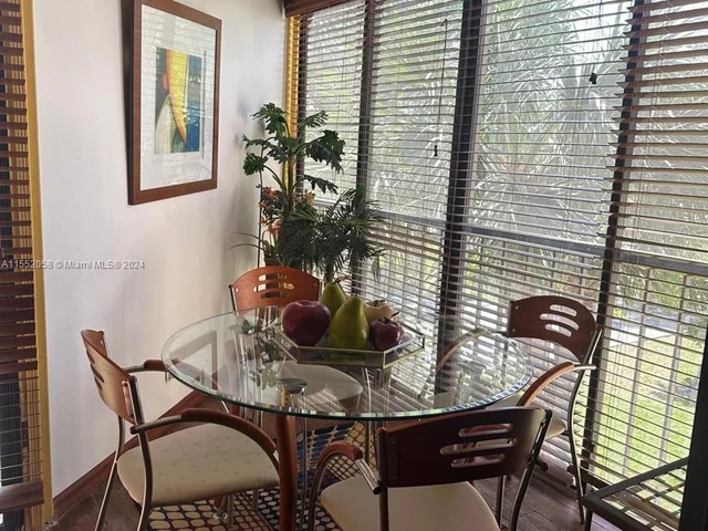 16251 Golf Club Rd # 302, Weston FL 33326