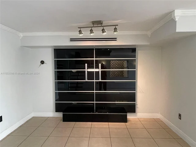 881 SW 104th Ct # 881, Miami FL 33174