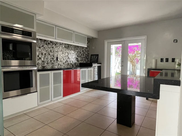 881 SW 104th Ct # 881, Miami FL 33174