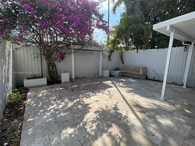 881 SW 104th Ct # 881, Miami FL 33174