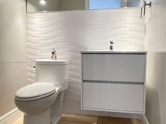 881 SW 104th Ct # 881, Miami FL 33174