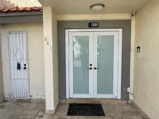881 SW 104th Ct # 881, Miami FL 33174