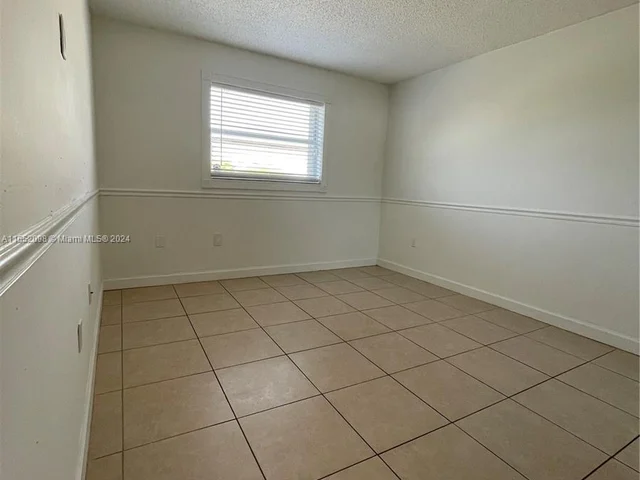 881 SW 104th Ct # 881, Miami FL 33174