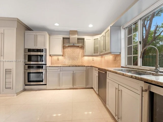 4321 SW 95th Ct, Miami FL 33165