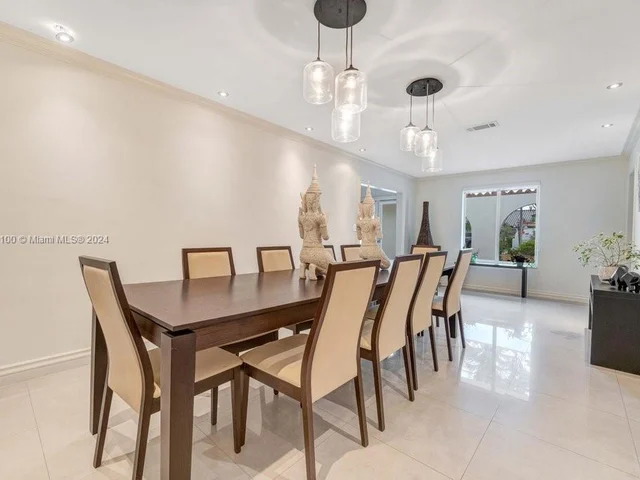 4321 SW 95th Ct, Miami FL 33165