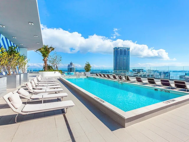 45 SW 9th St, Miami FL 33130