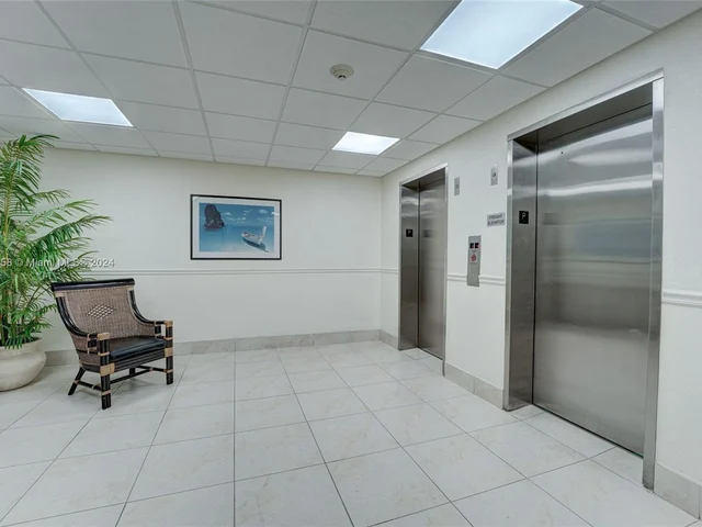 521 N N RIVERSIDE DR # 506, Pompano Beach FL 33062