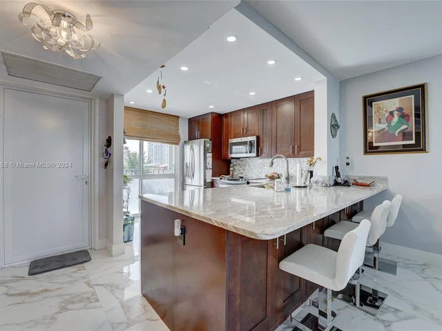 521 N N RIVERSIDE DR # 506, Pompano Beach FL 33062