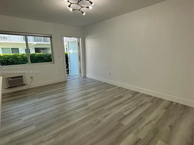 9270 E Bay Harbor Dr # 4A, Bay Harbor Islands FL 33154