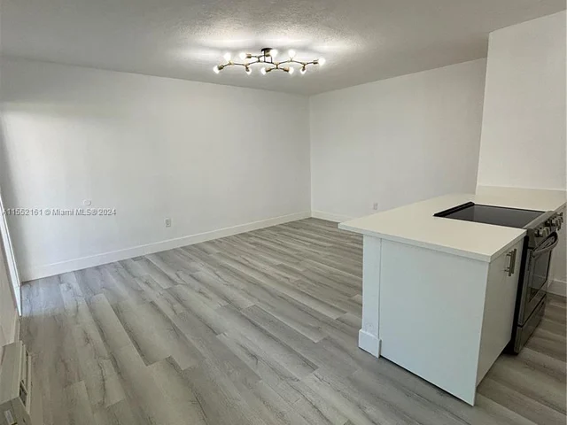 9270 E Bay Harbor Dr # 4A, Bay Harbor Islands FL 33154