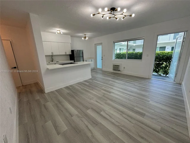 9270 E Bay Harbor Dr # 4A, Bay Harbor Islands FL 33154