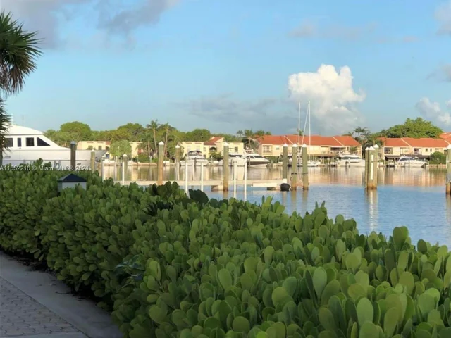 20937 Bay Ct # 1, Aventura FL 33180