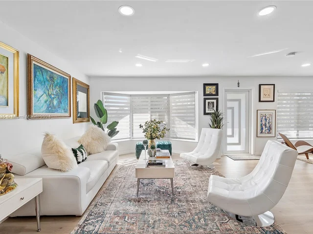 12555 SW 31st St, Miami FL 33175