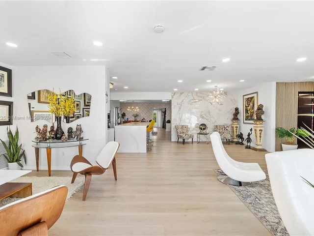 12555 SW 31st St, Miami FL 33175