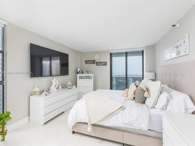 20505 E Country Club Dr # 1734, Aventura FL 33180