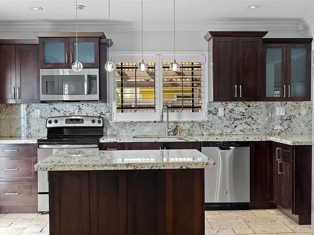 12661 SW 20th Ter, Miami FL 33175