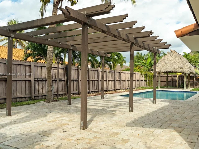 12661 SW 20th Ter, Miami FL 33175