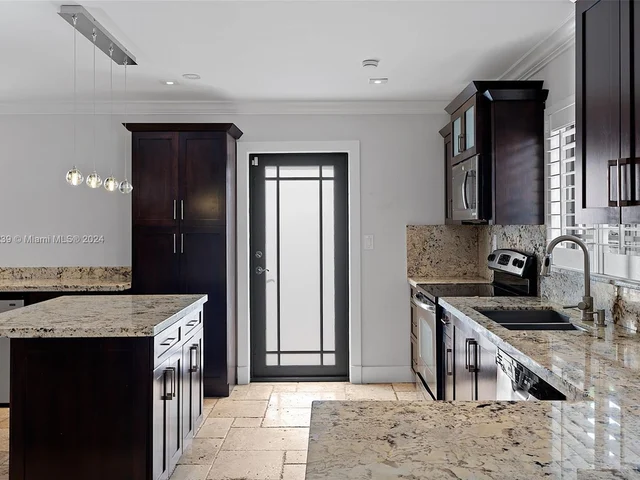 12661 SW 20th Ter, Miami FL 33175