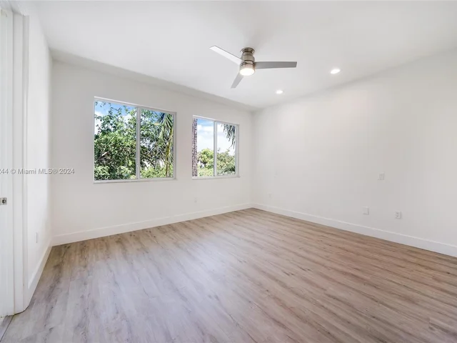 131 SE 7th Ave, Pompano Beach FL 33062