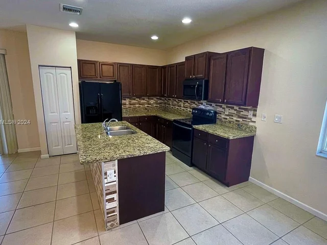 22912 SW 115 ct, Miami FL 33170