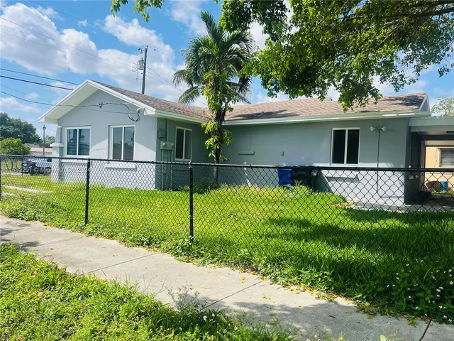 445 NE # 171, North Miami Beach FL 33162