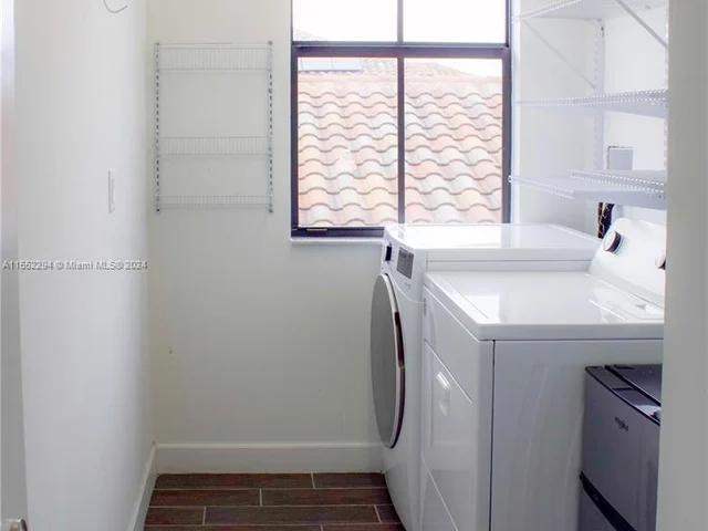 4919 NW 51st Ter, Tamarac FL 33319