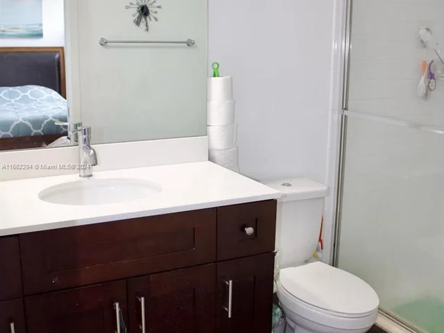 4919 NW 51st Ter, Tamarac FL 33319