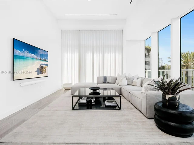 4701 N Meridian Ave # 208, Miami Beach FL 33140