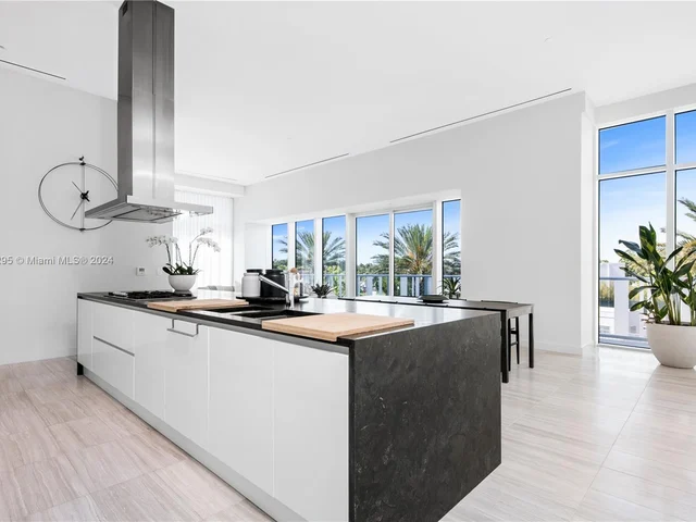 4701 N Meridian Ave # 208, Miami Beach FL 33140