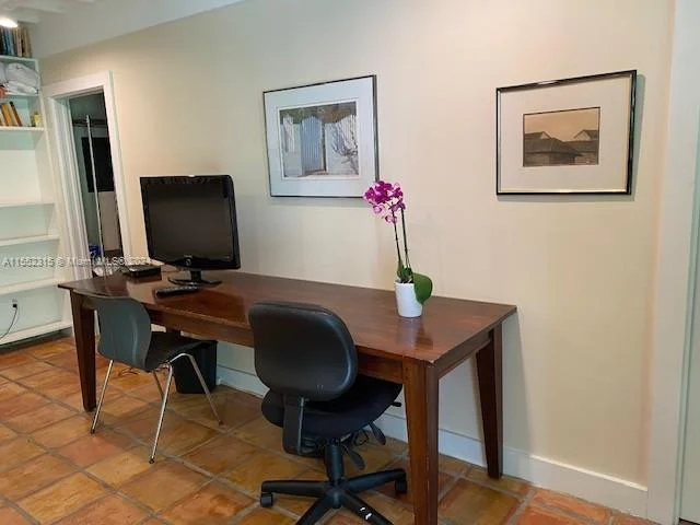 3940 Main Hwy, Miami FL 33133